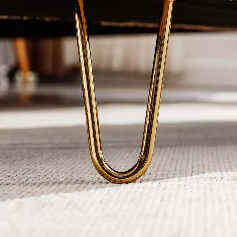 Banc de rangement moderne de 39 po avec revêtement en fausse fourrure, banc d'entrée avec pieds dorés, bout de lit, pouf pour salon, chambre à coucher