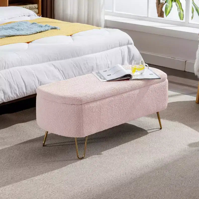 Banc de rangement moderne de 39 po avec revêtement en fausse fourrure, banc d'entrée avec pieds dorés, bout de lit, pouf pour salon, chambre à coucher