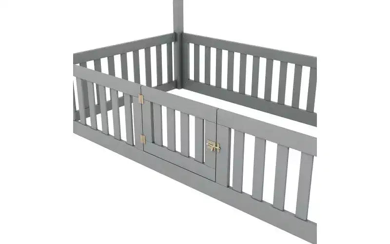 Cadre de lit au sol simple, cadre de lit cabane en bois de pin massif avec toit ciel et barrière de sécurité, lit pour tout-petocs pour le jeu et le sommeil