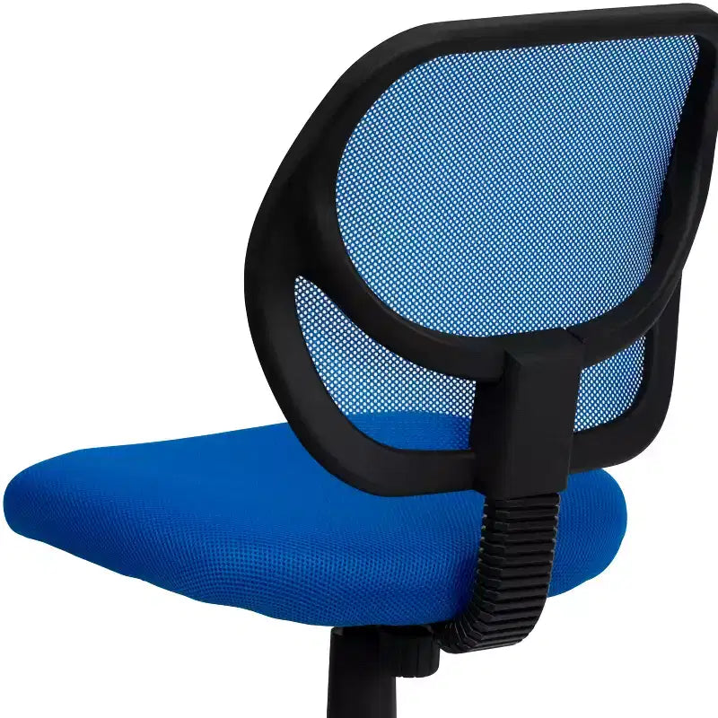 Fauteuil de bureau pivotant à dossier bas en maille avec dossier carré incurvé